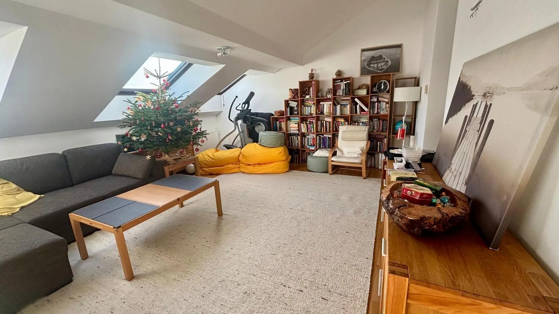 Apartment Top Floor With City View Vienna Austria